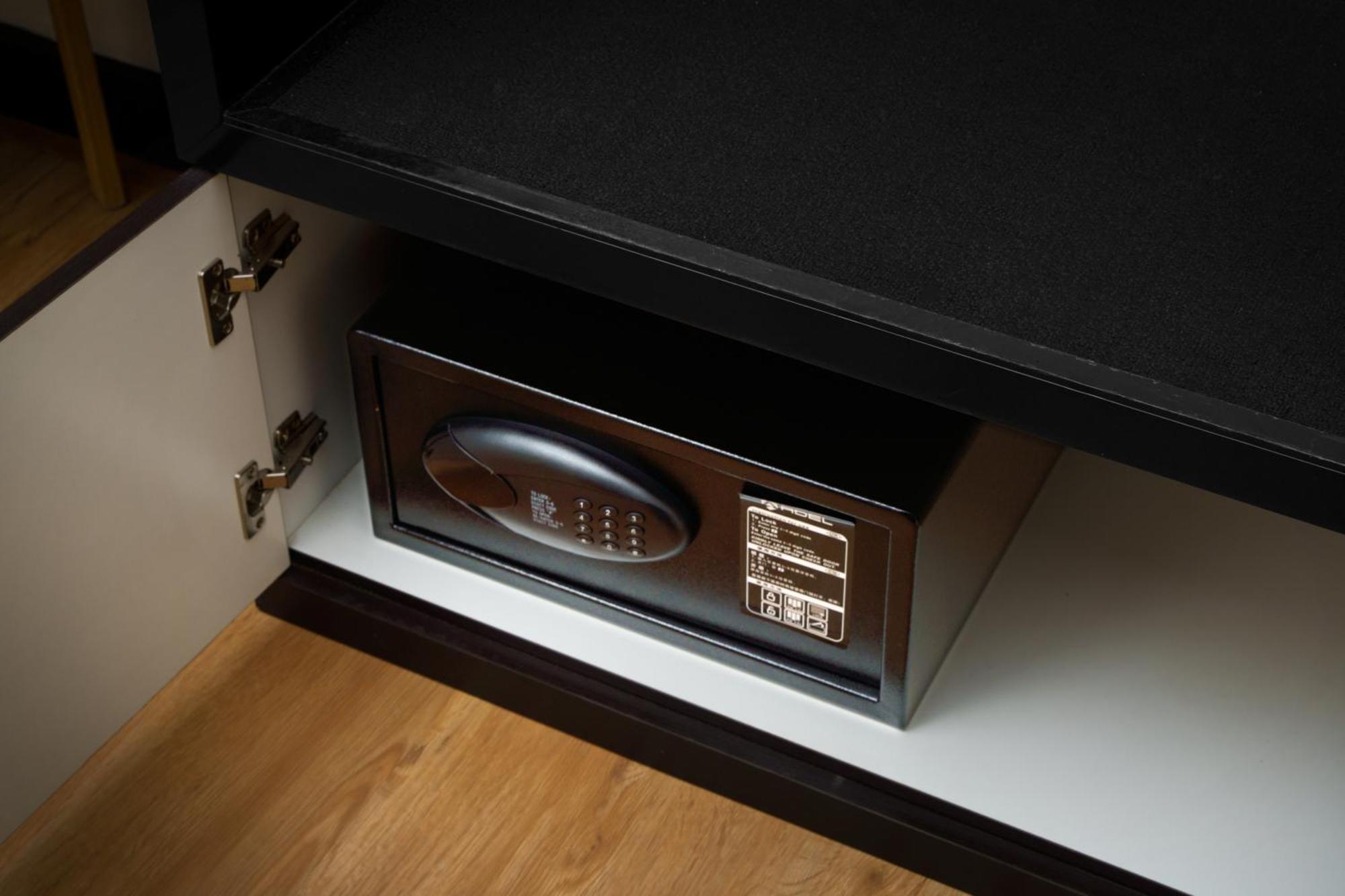 Bespoke 3*